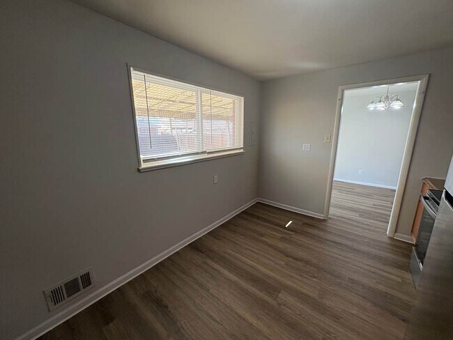 Foto del edificio - 3145 Worchester St