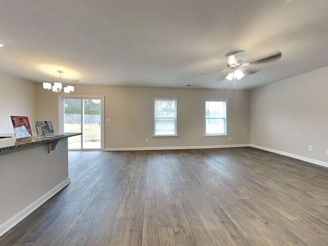 Building Photo - 110 Boat Clb Ln