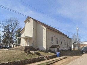 Building Photo - 201 S 9th St