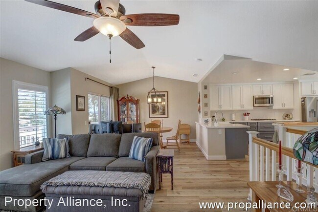 Building Photo - 4 br, 3 bath House - 5010 Patra Way