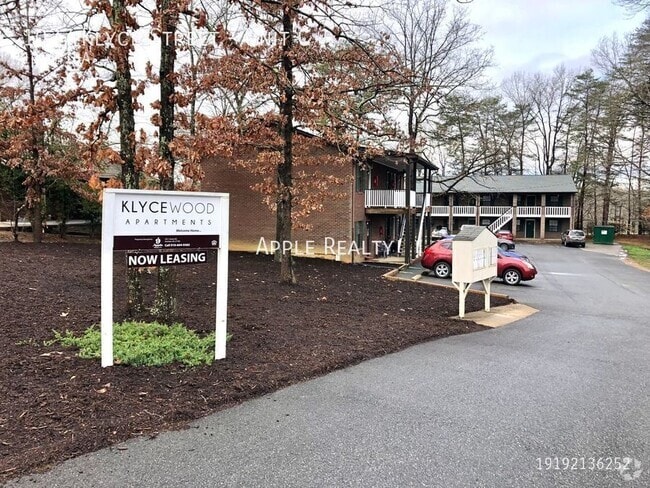 Building Photo - 1027 Klyce St