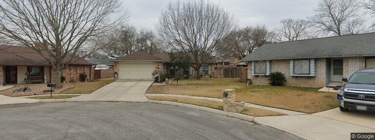 Foto principal - 6438 Ridge Village Dr
