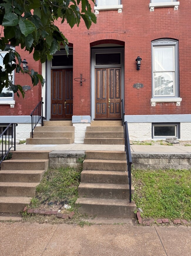 Building Photo - 2702 S 13th St