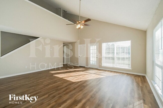 Foto del edificio - 7452 Cliff Cottage Dr