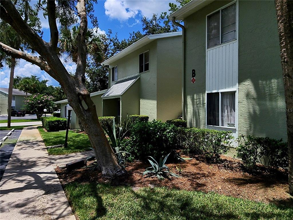 Foto principal - 620 Fairways Cir
