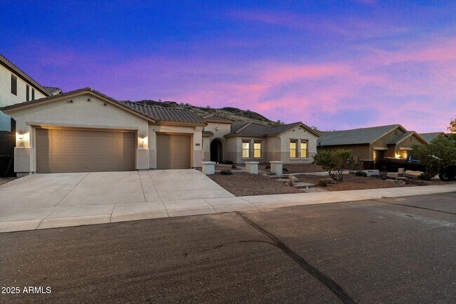 Foto del edificio - 3551 W Hidden Mountain Ln