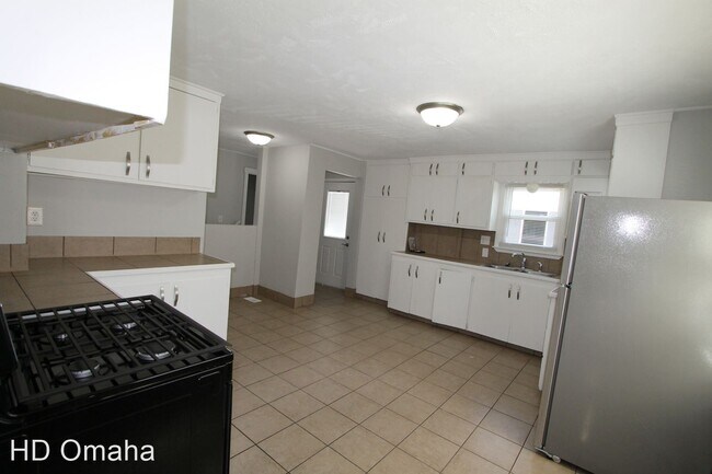 Building Photo - 5 br, 2 bath House - 5041 S. 39th St.