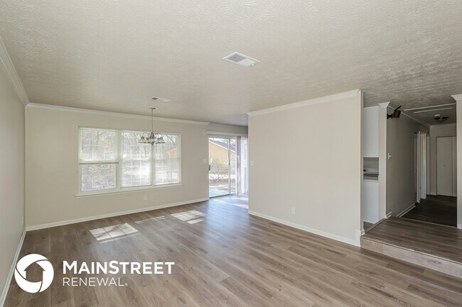 Building Photo - 295 Adena Ln W