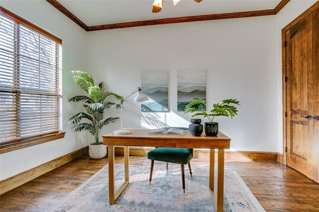 Foto del edificio - 5607 Ellsworth Ave