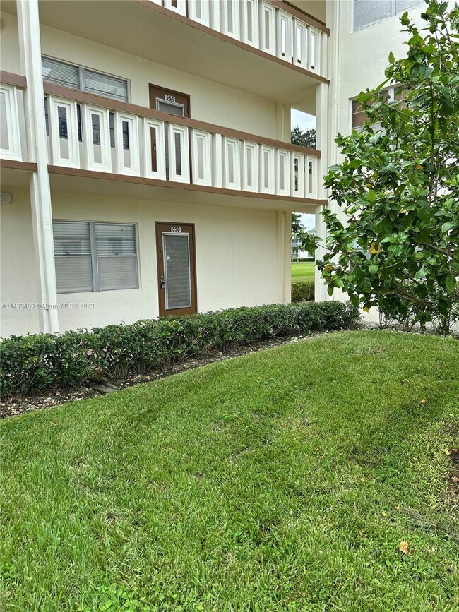 Foto del edificio - 550 Mansfield M