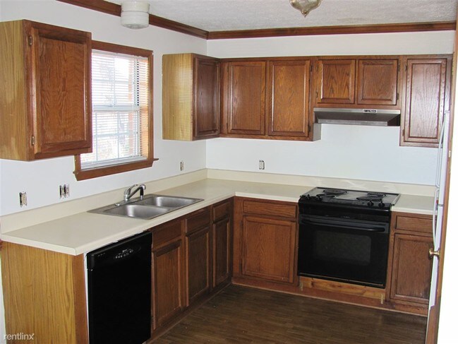 Building Photo - 111 Ransone St