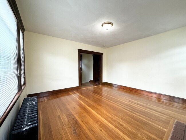 Foto del edificio - 14 Grossman St