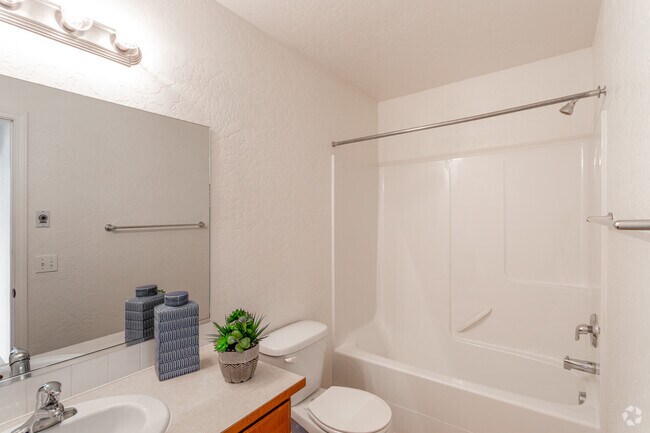 3HAB, 2,5BA - 1.100 ft² - Luxury Living with a View: Beautiful Duplexes in Ponderay