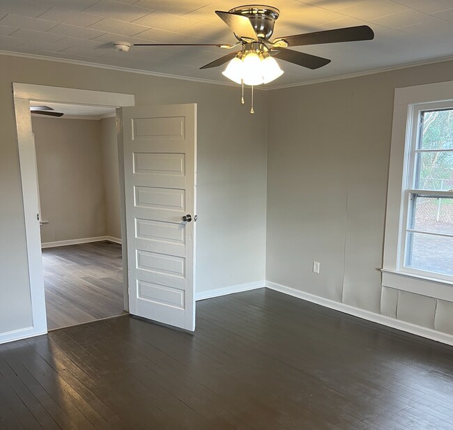 Foto del edificio - 720 Gra