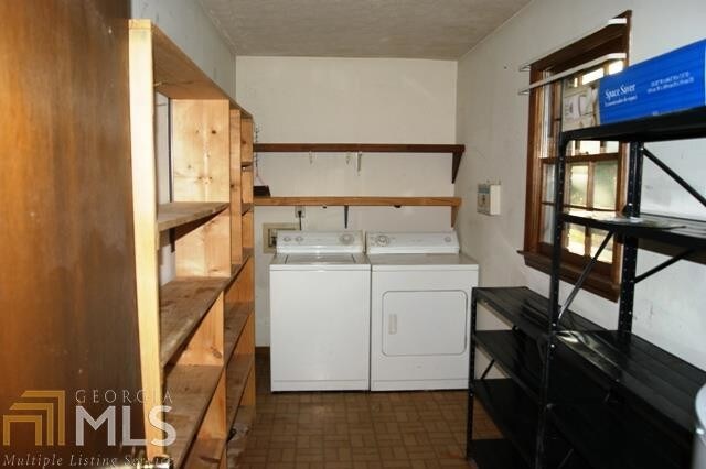 Building Photo - 396 Meadowview Dr