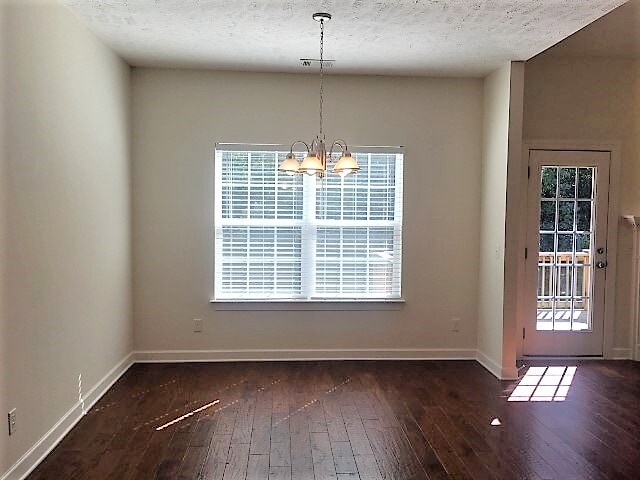 Building Photo - 204 Stecoah Ct