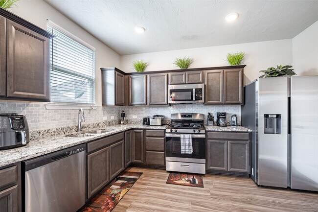 Foto del edificio - 1010 Harvest Ln.