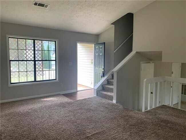 Building Photo - 5132 Station Cir