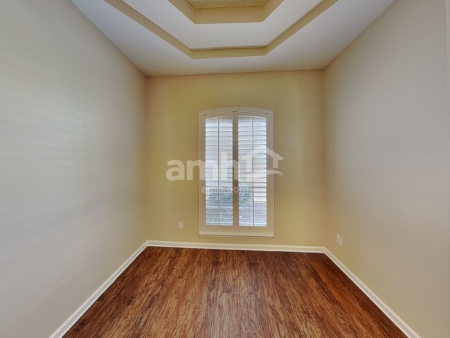 Building Photo - 14021 Golden Eagle Dr