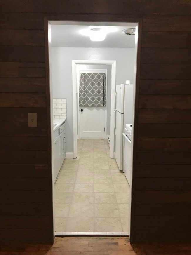 UTILITY ROOM - 1115 11th St