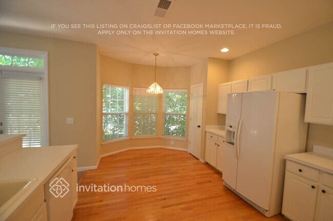 Foto del edificio - 3419 Betterton Ln