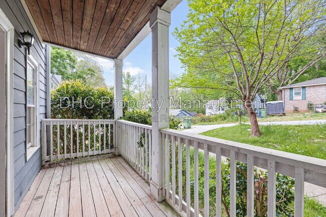 Foto del edificio - 1145 Lookout Ave NW