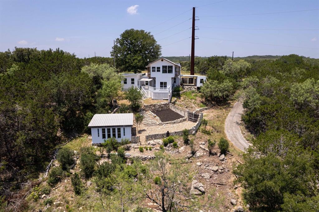 Foto principal - 1780 Live Oak Canyon Rd