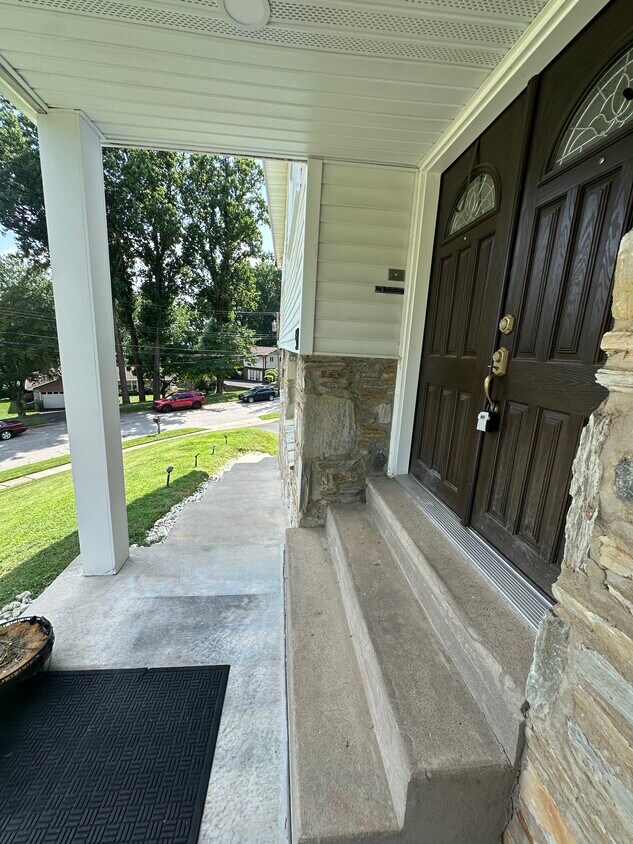 Foto principal - 536 Cardinal Dr