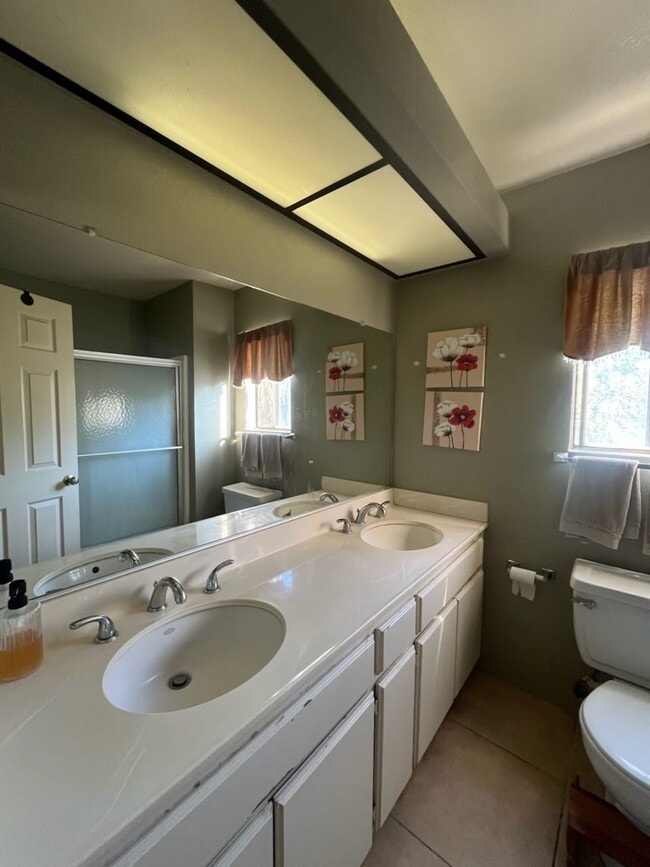 Building Photo - 6374 Jaguar Dr