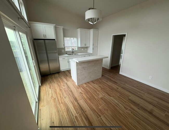 Building Photo - 4422 Long Branch Ave