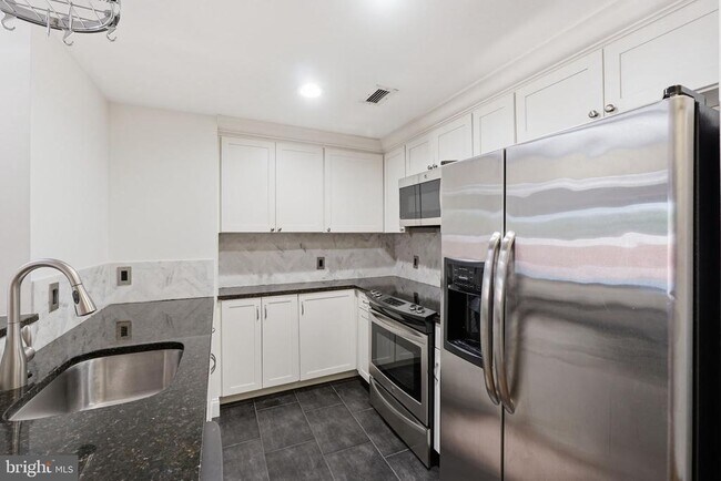 Foto del edificio - 2301 N St NW