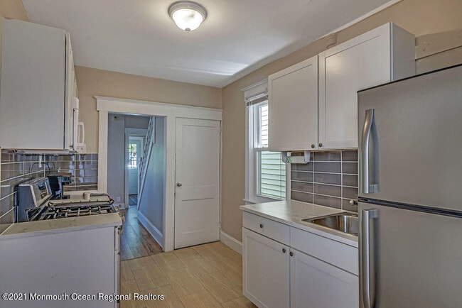 Building Photo - 53 Franklin Ave