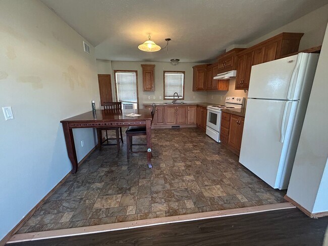 Foto del edificio - Cute 3 bedroom Duplex for Rent!