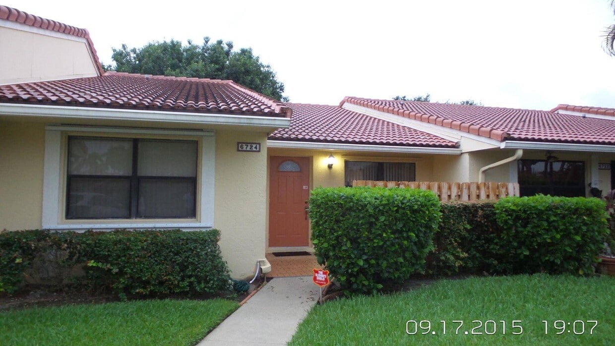 Primary Photo - 6724 Bridlewood Ct