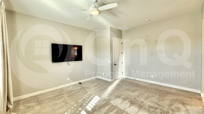 Foto del edificio - 34582 N Pleasant Dr