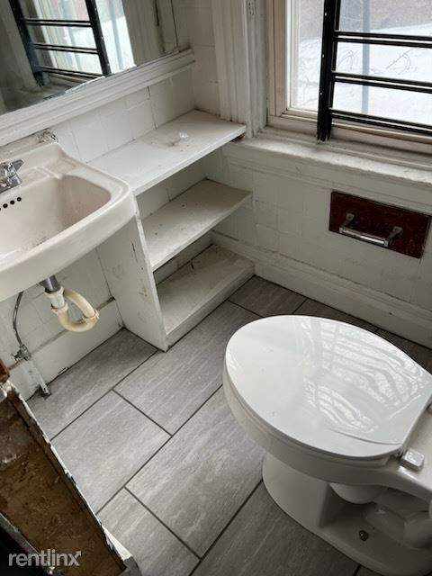 Foto del edificio - 3 br, 1 bath House - NOW/(August)Uptown  P...