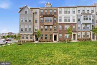 Building Photo - 1104 Dabney Dr