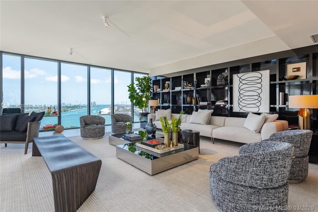 Building Photo - 1000 Biscayne Blvd