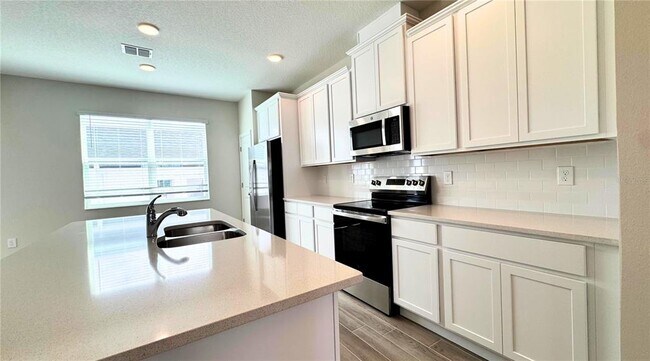 Foto del edificio - 15388 Burgtheater Dr