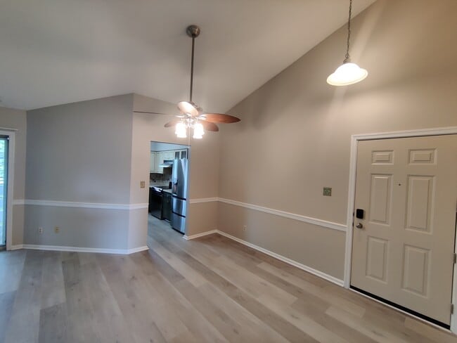 Foto del edificio - 3151D Covewood Ct