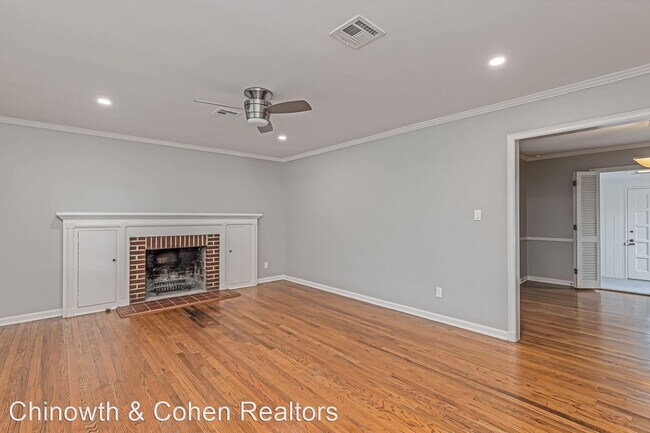 Building Photo - 3 br, 2 bath House - 3517 S Utica Ave