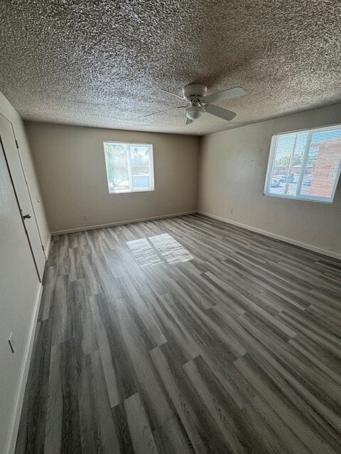 2805 Larger Beedroom - 2805 N Craycroft Rd