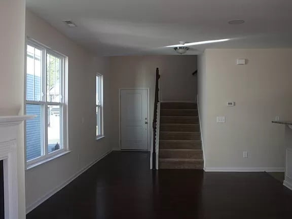 Foto del edificio - 2407 Magnolia Tree Ln