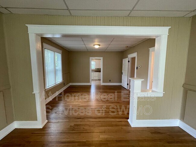 Foto del edificio - 1104 S Oak Park Dr