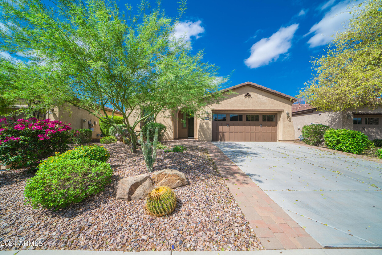 Foto principal - 12975 W Yellow Bird Ln