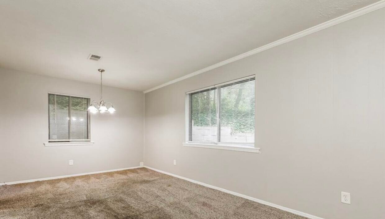 Foto principal - 6010 Mallory Rd