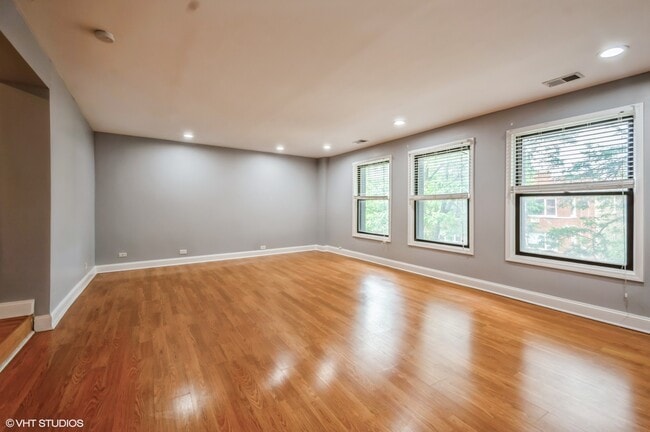 Building Photo - 6111 N Washtenaw Ave