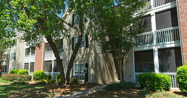 Foto del edificio - Creekside at Matthews Apartments