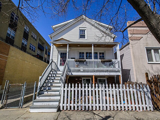 Foto principal - 2928 N Hoyne Ave