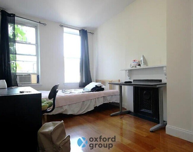 Foto del edificio - 3 bedroom in Brooklyn NY 11207